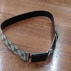 Gucci tan logo belt/ interlock buckle